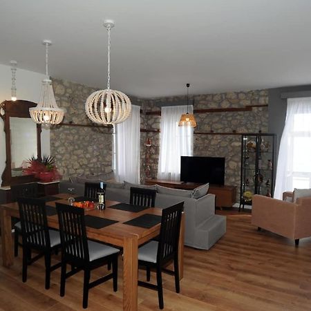 Crecian Water Front Apartment Aigeira Екстериор снимка