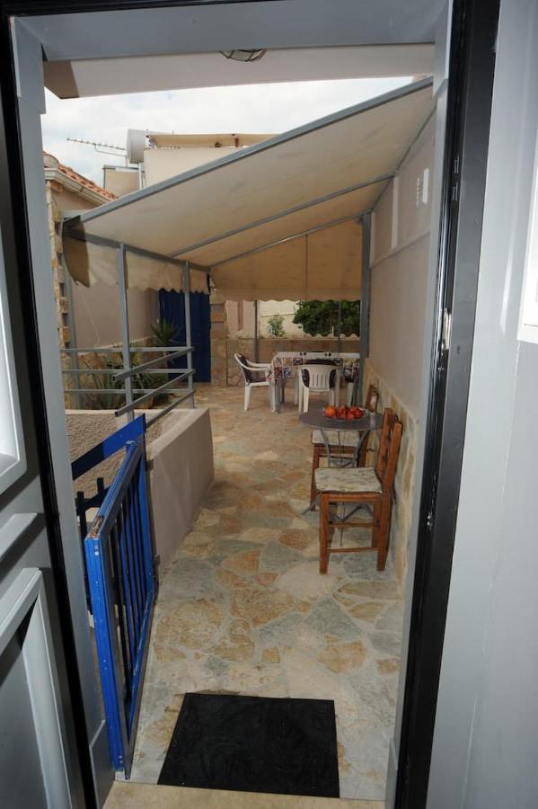 Crecian Water Front Apartment Aigeira Екстериор снимка