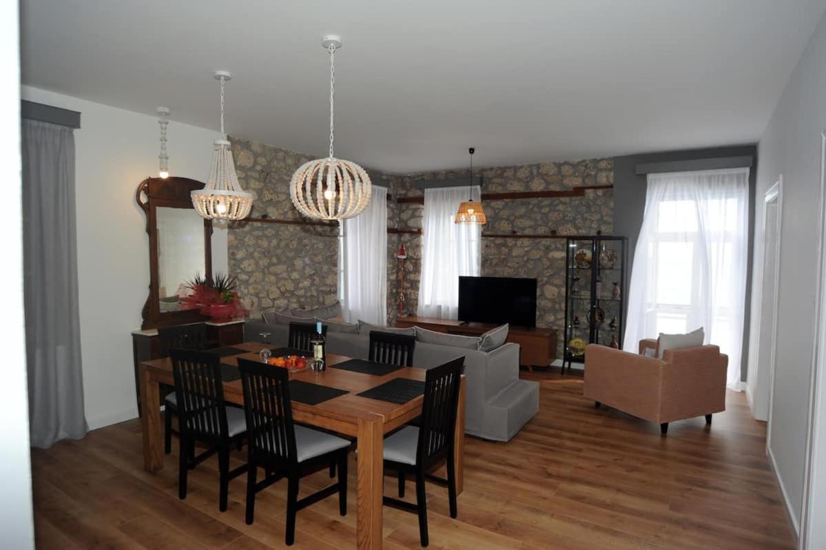 Crecian Water Front Apartment Aigeira Екстериор снимка